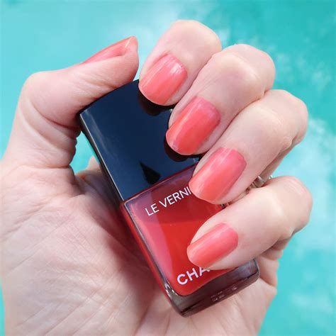 how to use chanel nail polish|Chanel nail polish price.